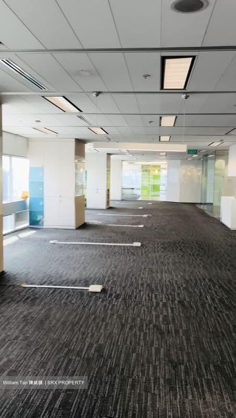 Gateway West (D7), Office #626069891